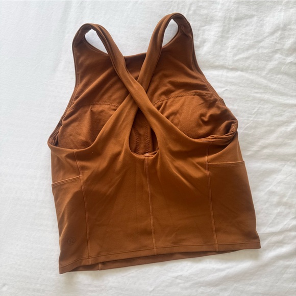 lululemon active top - Picture 2 of 2